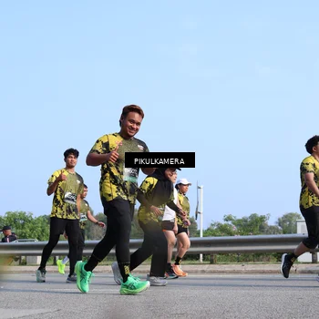 Runner Photo 6347218