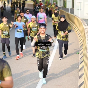 Runner Photo 6347240
