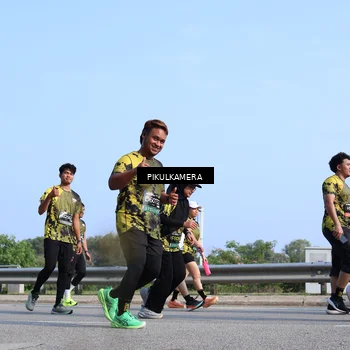 Runner Photo 6347244