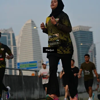 Runner Photo 6347259