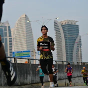 Runner Photo 6347288