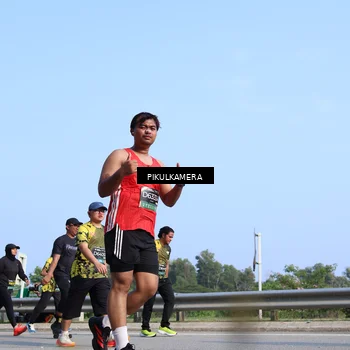 Runner Photo 6347306