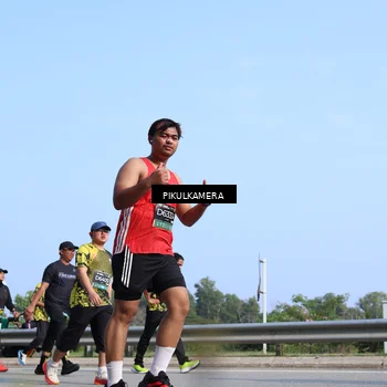 Runner Photo 6347311