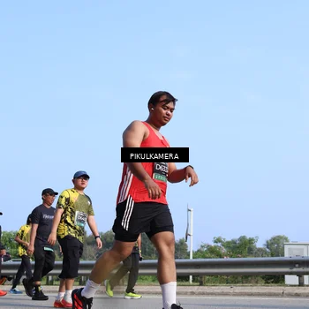 Runner Photo 6347340