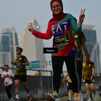 Runner Photo 6347386