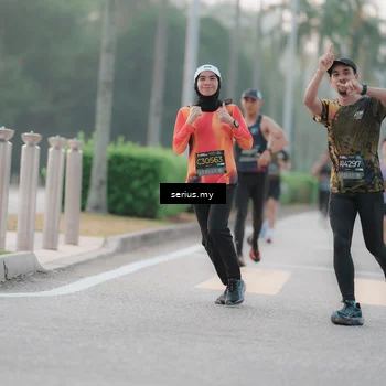 Runner Photo 6347395