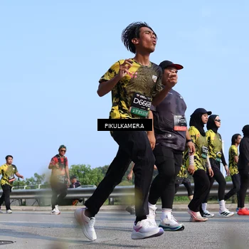 Runner Photo 6347397