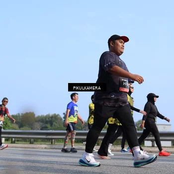 Runner Photo 6347401