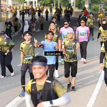 Runner Photo 6347425