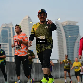 Runner Photo 6347456