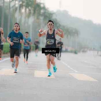 Runner Photo 6347547
