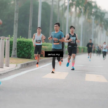 Runner Photo 6347575