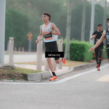 Runner Photo 6347615