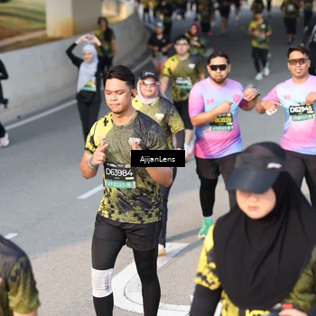 Runner Photo 6347623