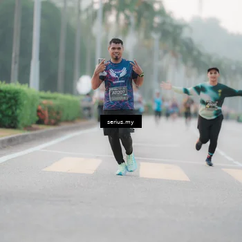 Runner Photo 6347854