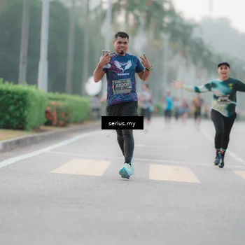 Runner Photo 6347856