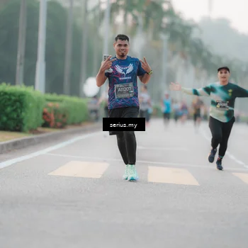Runner Photo 6347857