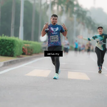 Runner Photo 6347858
