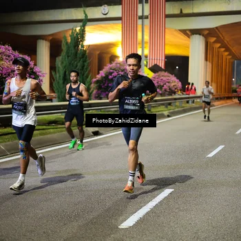 Runner Photo 6347871
