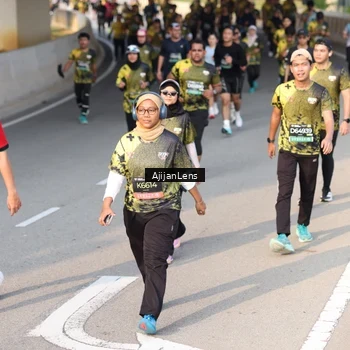 Runner Photo 6347940