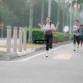 Runner Photo 6347992