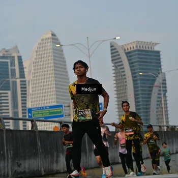 Runner Photo 6348010