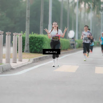Runner Photo 6348024