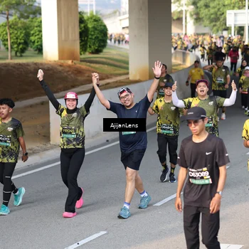 Runner Photo 6348124