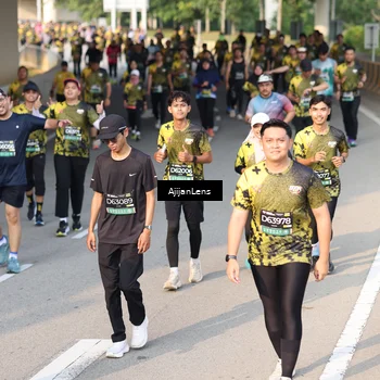 Runner Photo 6348145