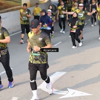 Runner Photo 6348443