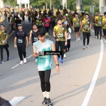 Runner Photo 6348690