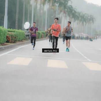 Runner Photo 6348764