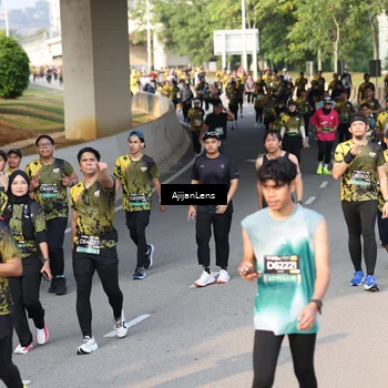 Runner Photo 6348765