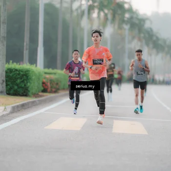 Runner Photo 6348768