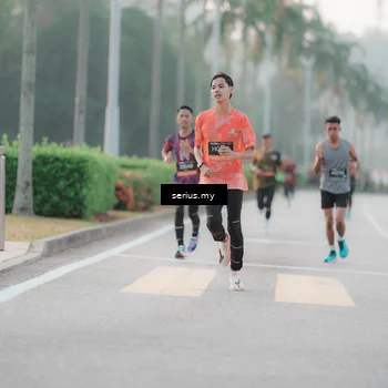Runner Photo 6348786