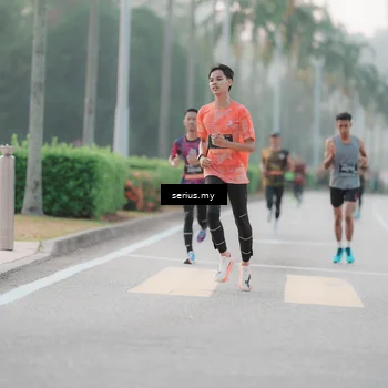 Runner Photo 6348788
