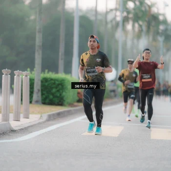 Runner Photo 6348898