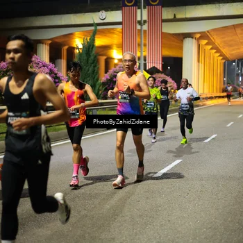 Runner Photo 6348978