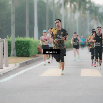 Runner Photo 6349069