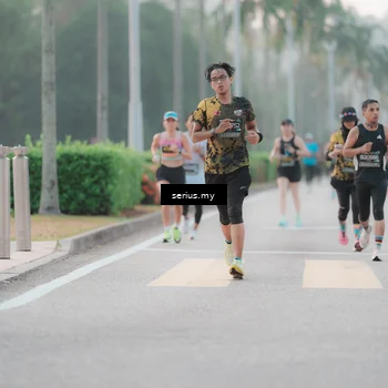 Runner Photo 6349072