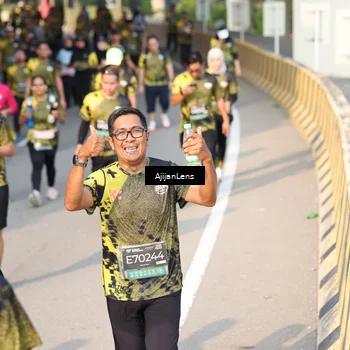 Runner Photo 6349495