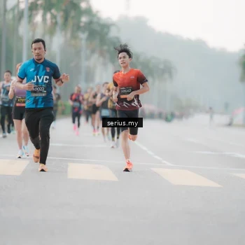 Runner Photo 6349921