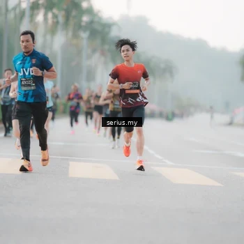 Runner Photo 6349932