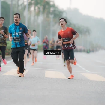 Runner Photo 6349944