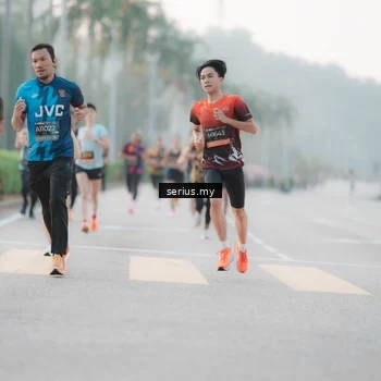 Runner Photo 6349947