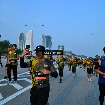 Runner Photo 6350002