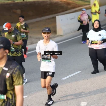 Runner Photo 6350007