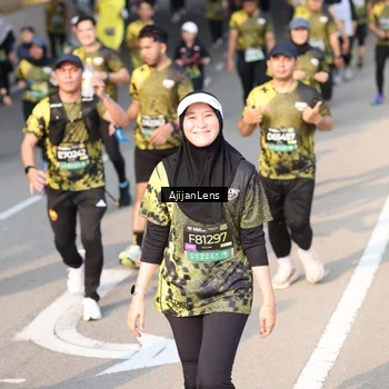 Runner Photo 6350019