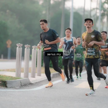 Runner Photo 6350023
