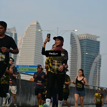 Runner Photo 6350038